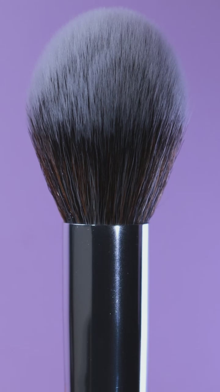M17 Soft Powder Brush