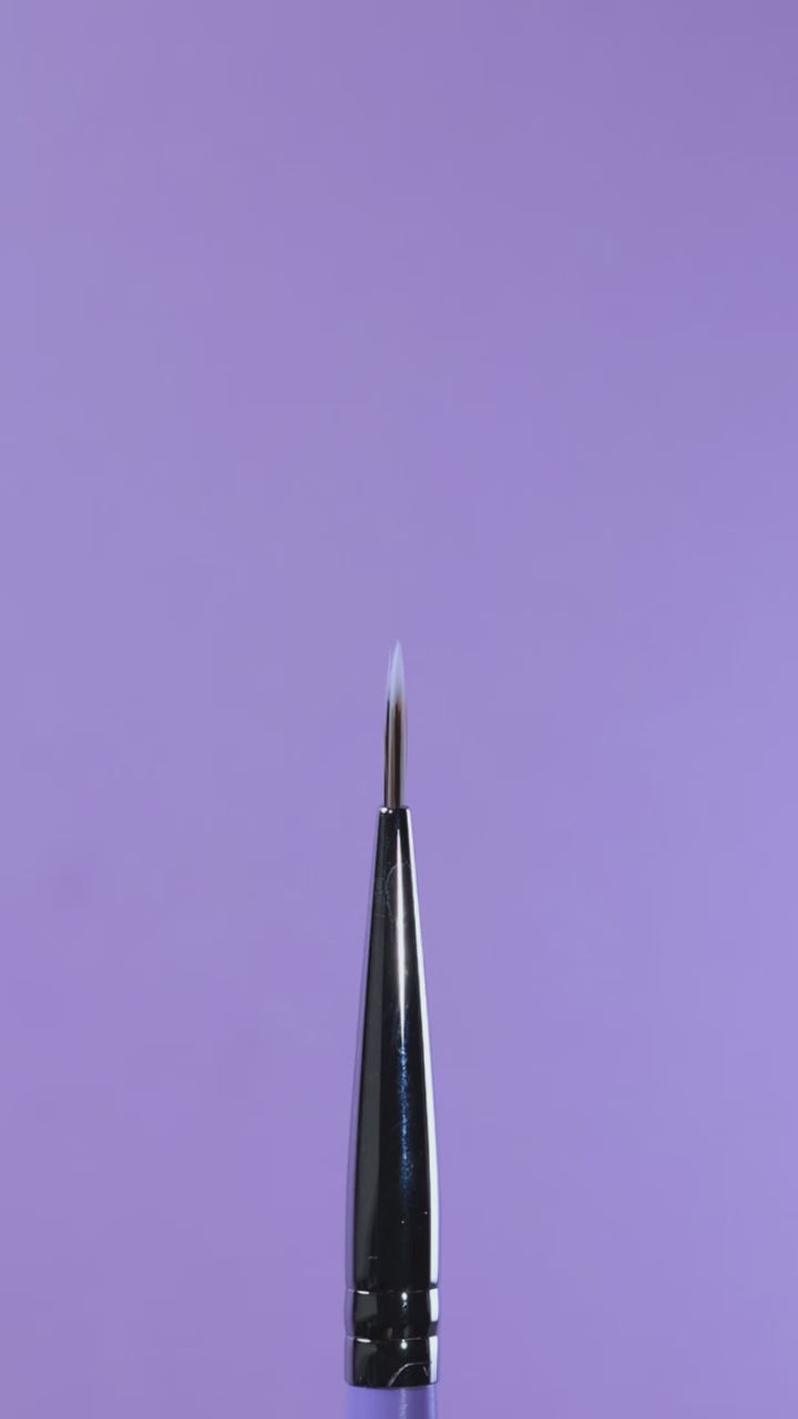 M01 Sharp Eyeliner Brush